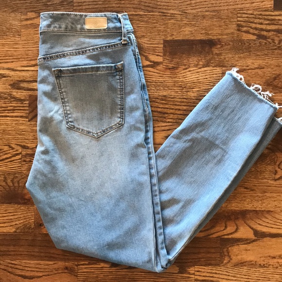 Sofia Jeans by Sofia Vergara Sofia Skinny Raw Hem - Picture 2 of 12